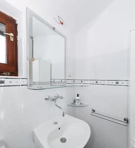 Kuca Za Odmor Island Just For -